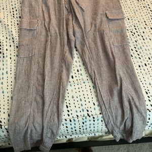 NWT-Women’s Linen blend drawstring cargo cropped pant. Old navy